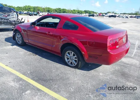 2009 Ford Mustang V6/V6 Premium from USA, damaged, VIN 1ZVHT80N995123846